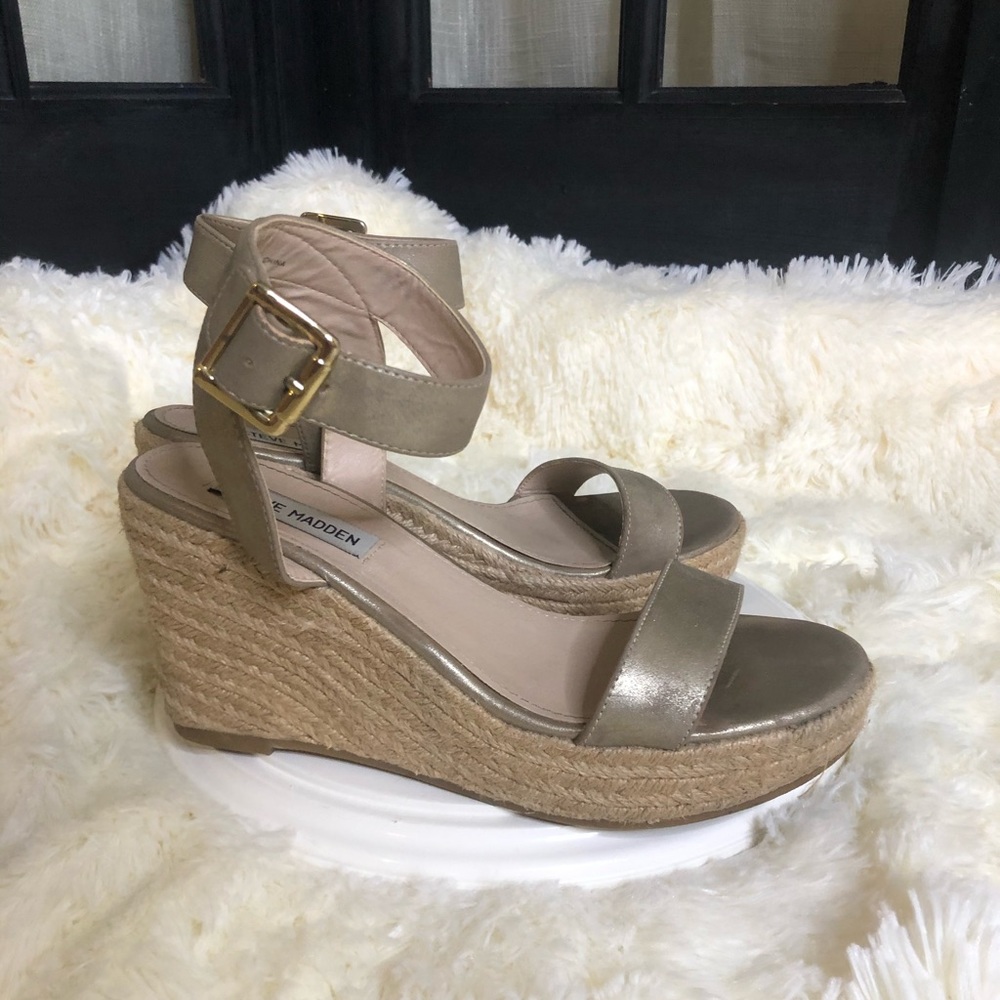 Steve Madden Gold Wedges